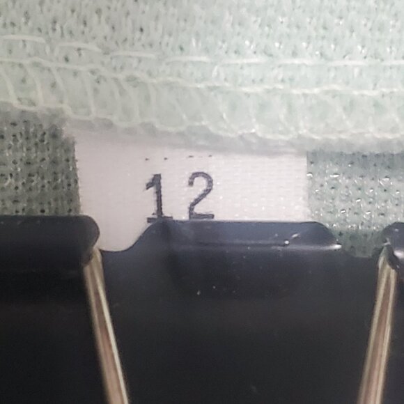 Vintage 1970's Devon ILGWU Pistachio Green Pencil Skirt Size 12 Lustrous Buttons - Picture 9 of 10